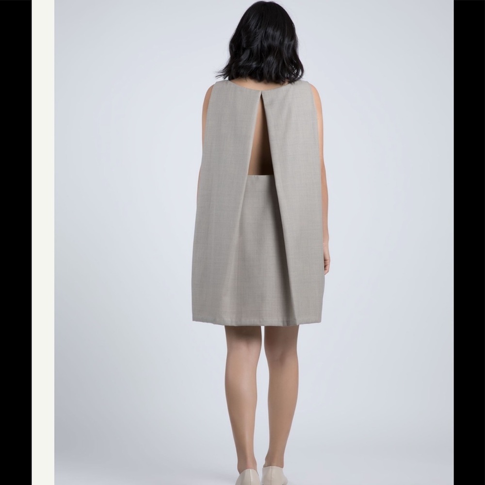 Kaarem tyh.d Boatneck Open Back Dress